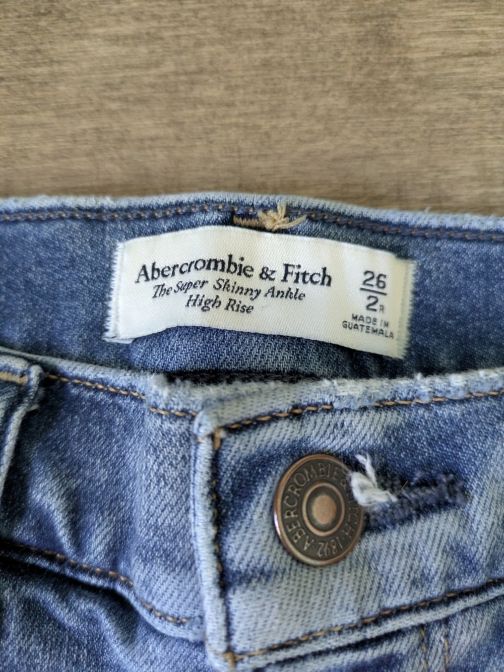 Abercrombie & Fitch Distressed high-rise super skinny - Picture 2 of 7